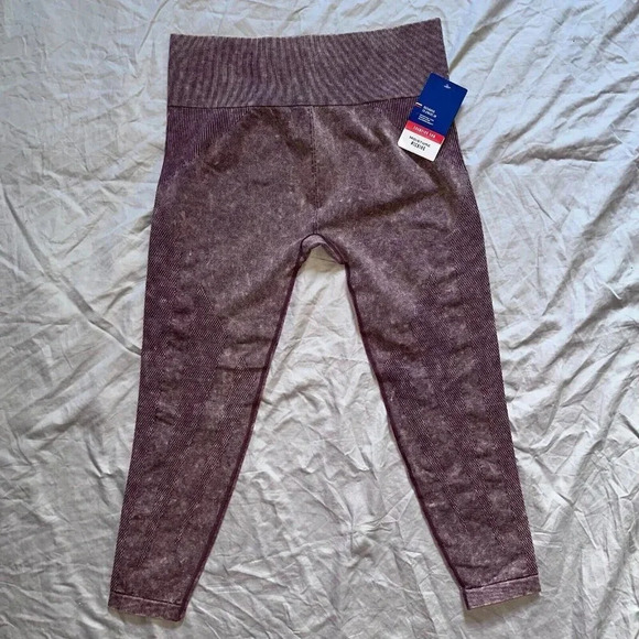 NWT Champion Made Dark Berry Purple Moisture Wicking Athletic Leggings Sz 2X - Picture 1 of 6